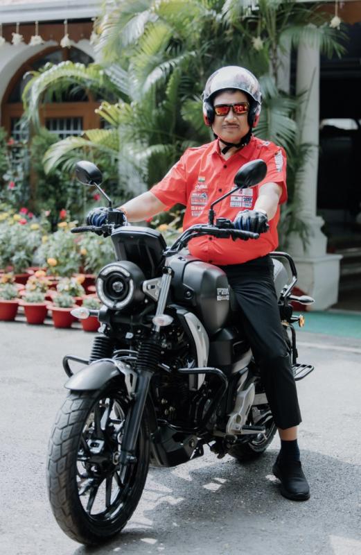 Chief Minister Vishnudev Sai himself rode a bike and gave the message of safe driving to the youth. On the occasion of Silver Jubilee year, a grand event of MRF National Supercross Bike Racing Championship 2025 will be organised in Raipur. Ujjwal Deepak, President of Chhattisgarh Motor Sports Association, Raipur, Chhattisgarh, Khabargali