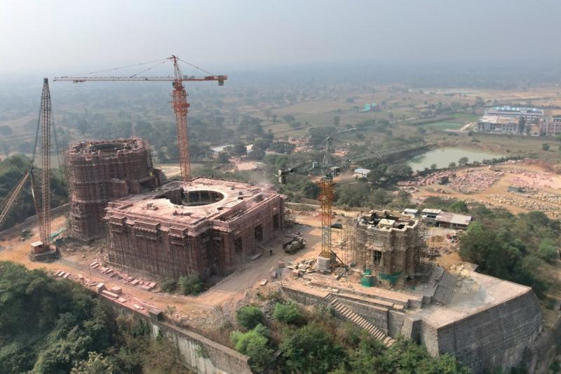 Balod youth's car damaged in Delhi blast, one injured