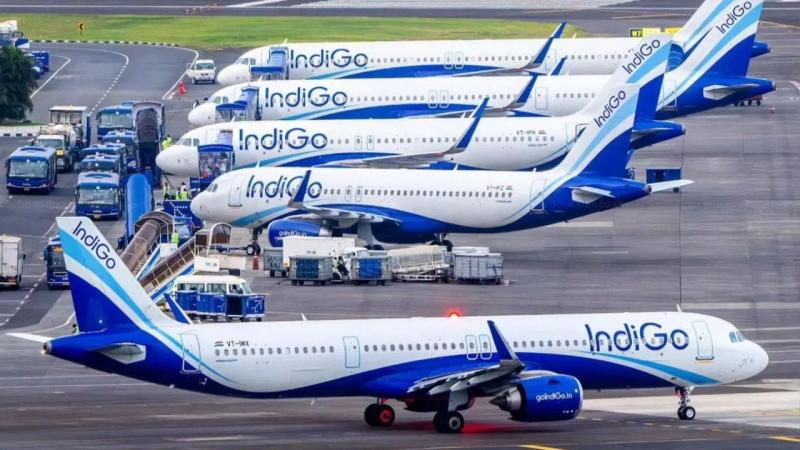 Chhattisgarh Civil Society sends legal notice to IndiGo over flight cancellations IndiGo Airlines to pay 10 times the ticket price as compensation to affected passengers within five days Complaint sent to Prime Minister, Convener Dr. Kuldeep Solanki, Raipur, Khabargali