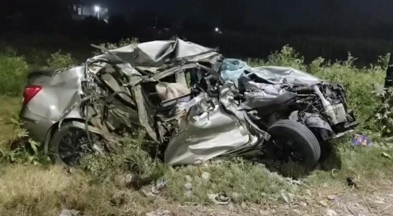 Accident on National Highway, 6 people including 4 doctors died in the road accident. Hindi news latest khabargali 