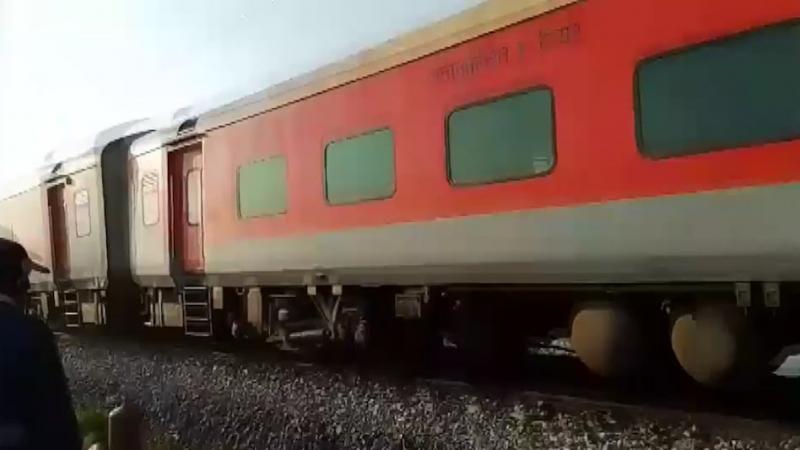 Elephant Runs Over Rajdhani Express, 8 Killed in Assam, 5 Coaches of Train Derailed hindi News latest News khabargali 