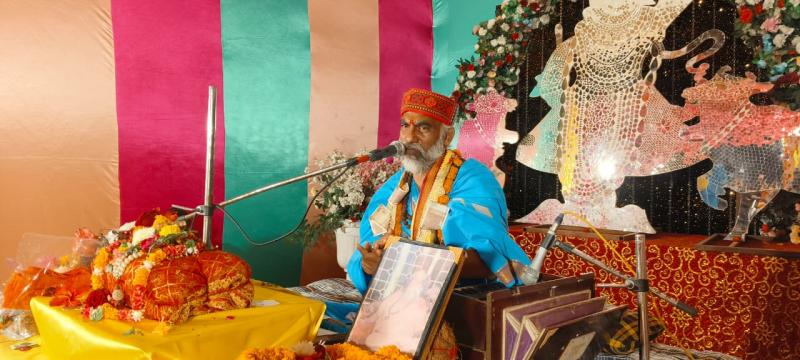 The grand seven-day Shrimad Bhagwat Katha Gyan Yagya event brought religious and spiritual energy to Devnagari, Raipura. Organized by Shri Satya Sanatan Seva Samiti, Dubsa Talab, Devnagari, Raipura, the musical Shrimad Bhagwat Katha Gyan Yagya was conducted by Pandit Balram Prasad Tiwari Ji, Raipur, Chhattisgarh.,Khabargali