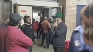 बांग्लादेश में एक और हिंदू व्यक्ति की मौत, गोली मारकर कर दी हत्या खबरगली Another Hindu man shot dead in Bangladesh bangladesh hindi news latest news khabargali 