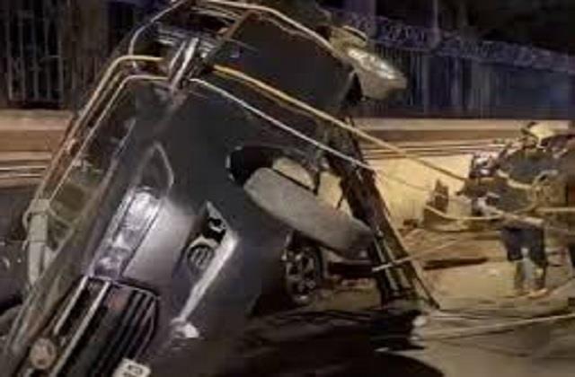 Akshay Kumar's convoy car met with an accident, auto driver seriously injured