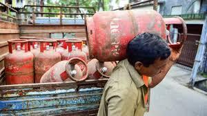 Inflation hits in the new year, domestic gas cylinder price hiked by Rs 11