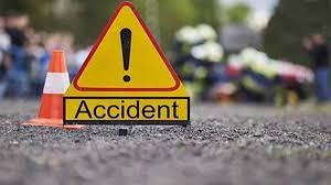 तिल्दा नेवरा में दर्दनाक सड़क हादसा, 3 की मौत, 2 घायल खबरगली Tragic road accident in Tilda Nevra, 3 dead, 2 injured raipur chhattisgarh big news khabargali 