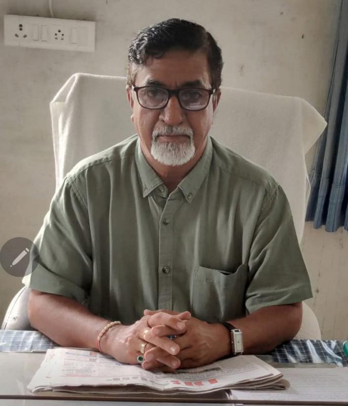 छत्तीसगढ़ के प्रख्यात रंगकर्मी डॉ कुंजबिहारी शर्मा का निधन, अरुणाचल प्रदेश में यात्रा के दौरान आया अटैक खबरगली Renowned theatre personality from Chhattisgarh, Dr Kunjbihari Sharma, passed away after suffering a heart attack during a trip to Arunachal Pradesh. Hindi News latest news khabargali 