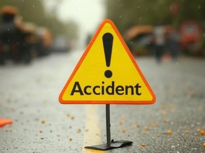 अंतिम संस्कार से लौट रहे परिवार को ट्रक ने कुचला, मां-बेटी की मौके पर मौत खबरगली A truck crushed a family returning from a funeral; mother and daughter died on the spot. Hindi News latest News bhiliai news khabargali 