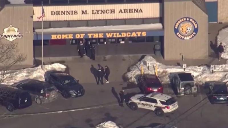 हॉकी मैच के दौरान अंधाधुंध फायरिंग, तीन लोगों की मौत खबरगली Three people died in indiscriminate firing during a hockey match. Hindi news latest news khabargali 