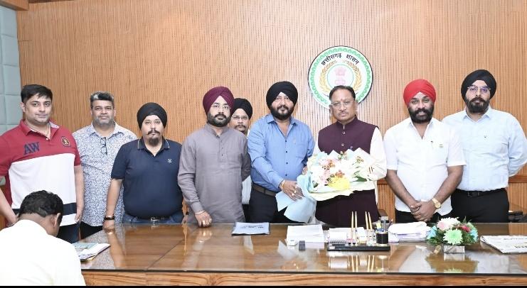 Historical moment: A grand Gurudwara will be built in 'Basna', the land sanctified by the feet of Guru Nanak Dev Ji; CM Sai gets invitation for Hola Mohalla festival and Bhoomi Pujan of Gurudwara Sahib in Garh Phuljhar to be held on 15th, Chairman of Chhattisgarh State Minority Commission Amarjeet Singh Chhabra, Chhattisgarh, Khabargali