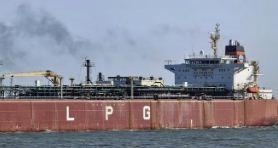  Big relief amid LPG shortage, Indian ship Nanda Devi reached Gujarat with 47 thousand tonnes of gas. gujrat hindi news khabargali 