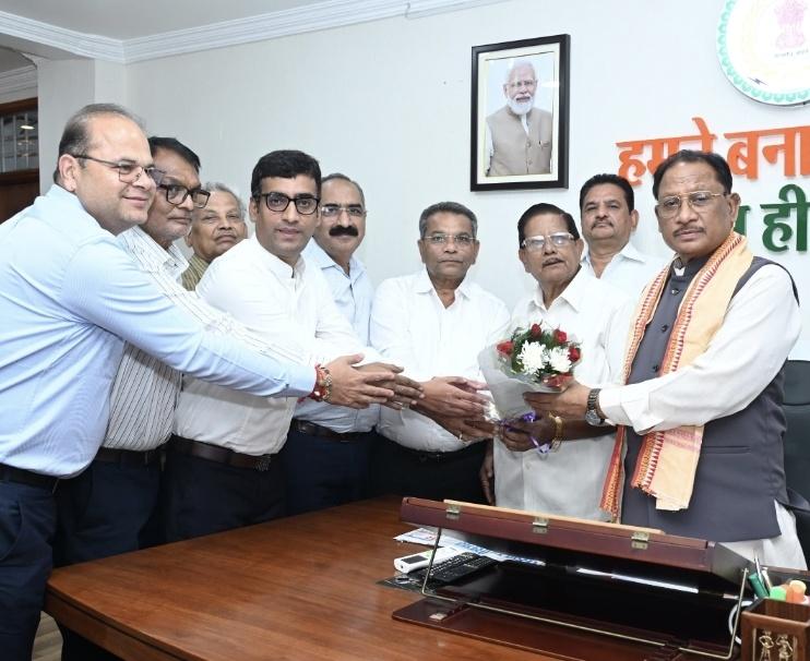 A state-of-the-art physiotherapy centre will be opened in Nava Raipur, Chief Minister Vishnu Dev Sai has approved the allotment of land at a concessional rate, Bhagwan Mahavir Jain Relief Trust, Ashok Pagaria, senior social worker Santosh Baid, Raipur, Chhattisgarh, Khabargali