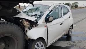 Horrific road accident in Chhattisgarh, 3 people of the same family died hindi news big news khabargali 