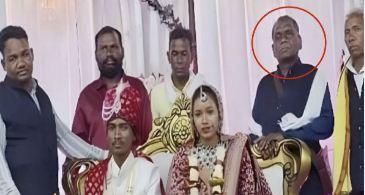 Father dies from dancing in joy at son's wedding; bride arrives at in-laws' home with father-in-law's body hindi news big news latest khabargali 