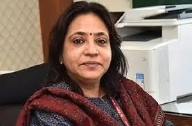 IAS officer Richa Sharma was trapped in a lift for 20 minutes and suffered from suffocation. raipur chhattisgarh hindi news big khabargali 