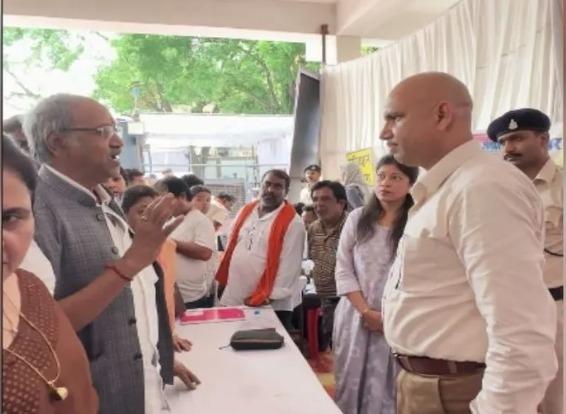 MP Brijmohan Agrawal's tough stance: "If I know, why don't the police and excise department?", publicly reprimanding officials for illegal liquor sales in Raipur, Raipur, Chhattisgarh, Khabargali