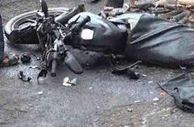  A truck hits a bike, killing a husband, wife, and three children.hindi news big news latest news khabargali 