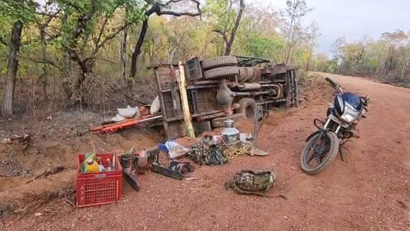  ITBP jawans' vehicle met with an accident in Abujhmad, 6 injured, 2 criticalhindi news big news latest khabargali 