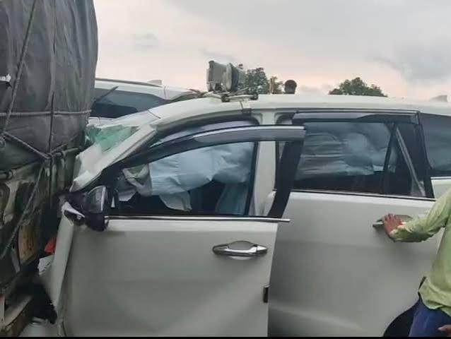 Chhattisgarh BJP State President Kiran Singh Deo meets with a road accident; referred to Jhansi Medical College.raipur chhattisgarh accident khabargali 