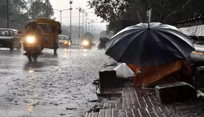 Rain havoc continues in Chhattisgarh; alert issued for the next 24 hours. raipur chhattisgarh hindi news khabargali 