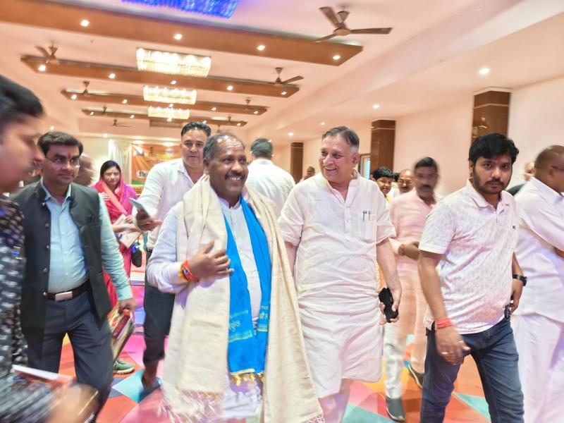 Lokesh Kanwaria, Chairman of Chhattisgarh Government Disabled Finance Development Corporation, Shakti News, Shakti BJP Meeting, Chhattisgarh Disabled Finance Development Corporation, Disabled Scheme, Shakti Collectorate, Lokesh Kanwaria Shakti Pravas, Chandrapur Assembly, BJP Shakti, Chhattisgarh, Khabargali