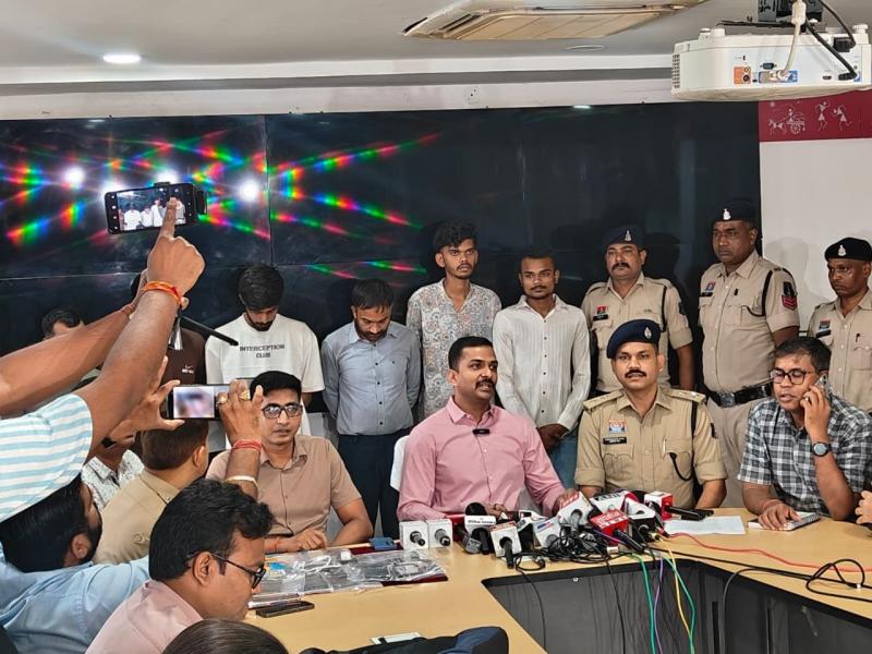 Major police action in the agricultural university paper leak case; 6 people arrested. raipur hindi news khabargali 