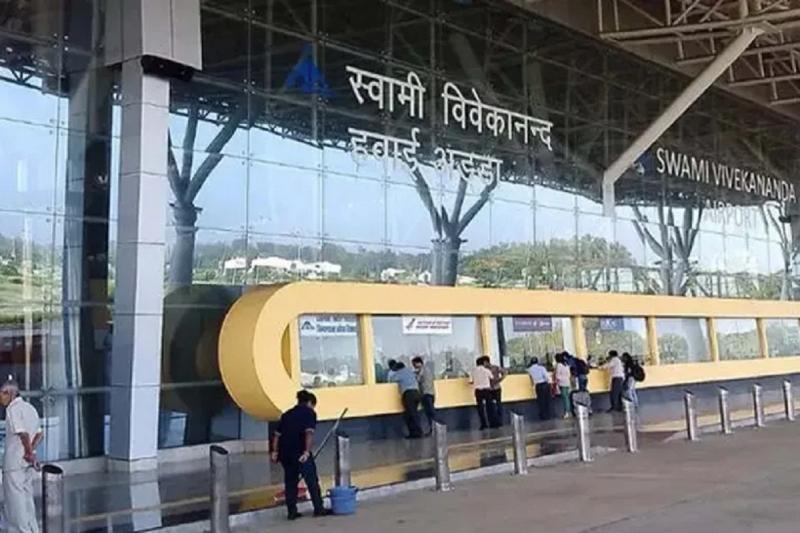 Panic at Raipur Airport; live AK-47 cartridge found in bag. Latest news hindi news khabargali 