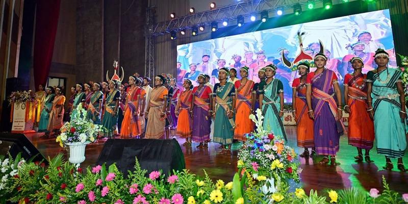 Major boost for Chhattisgarh: ‘Amari Silk’ brand launched; 360 women to get employment. raipur chhattisgarh hindi news raipur news khabargali 